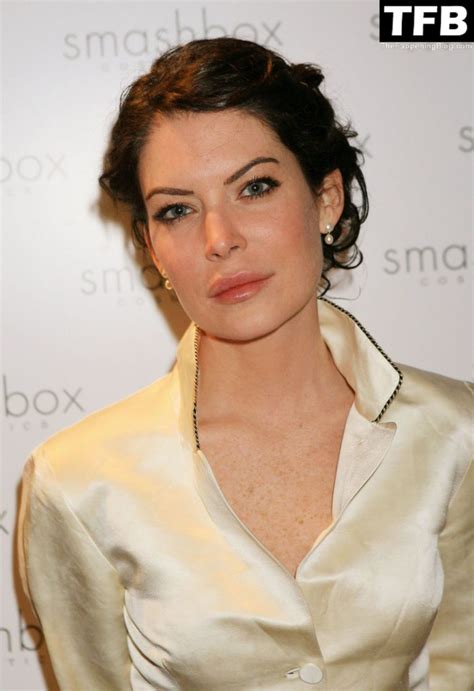 lara flynn boyle nude pics